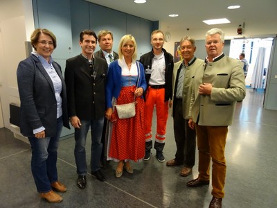 Besuch des BRK auf dem Oktoberfest mit Umweltministerin Ulrike Scharf